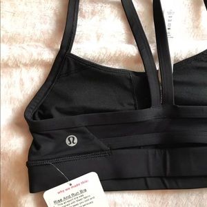 Lululemon rise and run sports bra